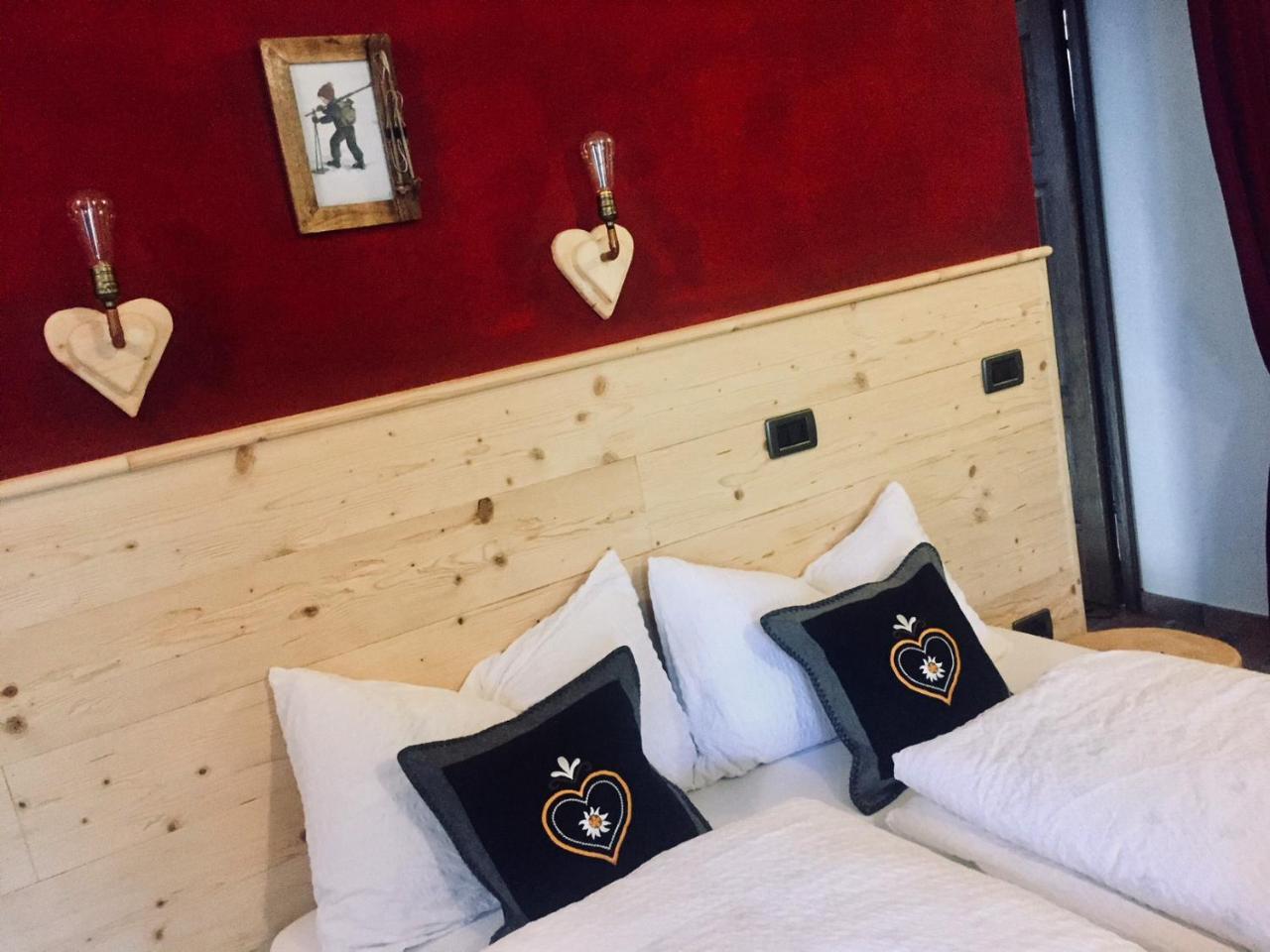 Casa Benassi ,Room&Suite , Con Zona Benessere Riolunato Eksteriør bilde